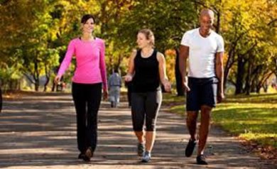 Descubra os 6 benefícios de caminhar todos os dias