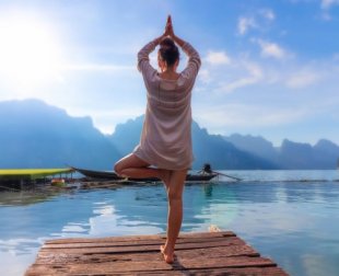 Qual é o tempo recomendado para uma prática de ioga?