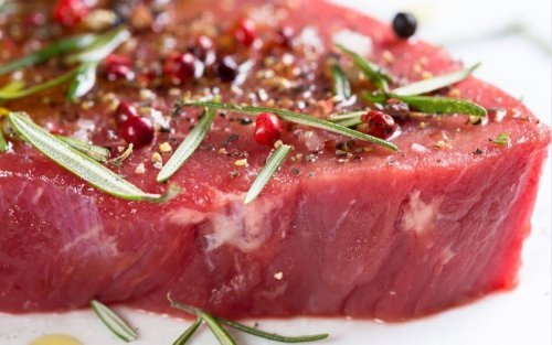 Carne marinada com especiarias