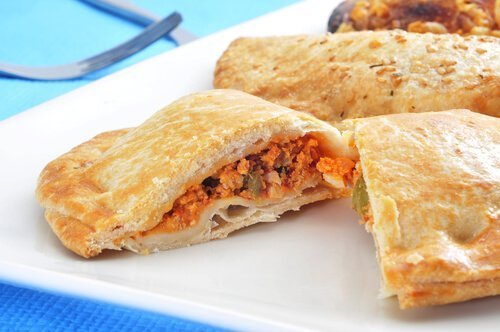 Recheio de torta com atum e pisilio