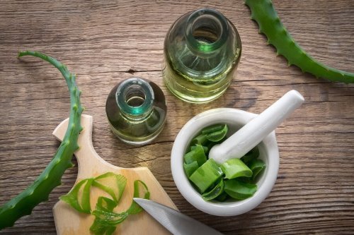 Cuidado das pálpebras com aloe vera