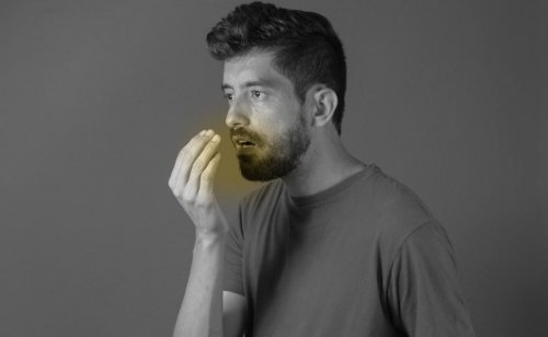 Dieta cetogênica provoca mau hálito