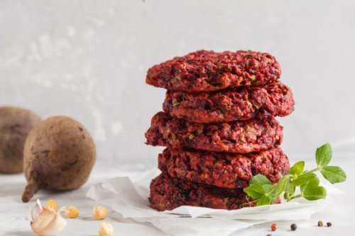 Pode-se incluir carne nos hambúrgueres vegetais