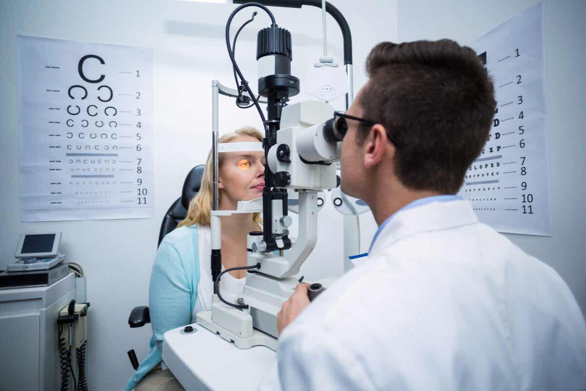 Diagnóstico e prognóstico da degeneração macular relacionada à idade