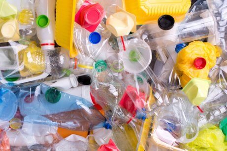 Tente evitar embalagens de plástico