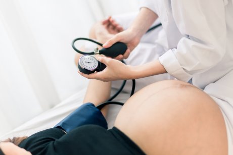 Evite a pré-eclampsia medindo sua pressão arterial na gravidez