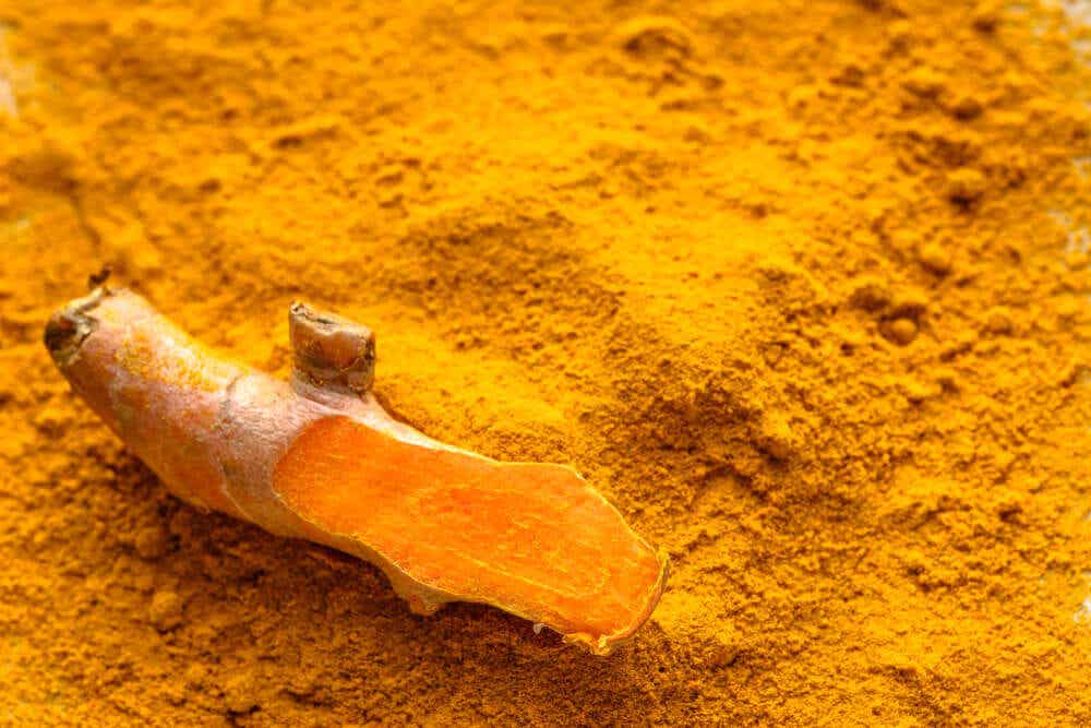 Conheça tratamentos com cúrcuma para cuidar da saúde da pele