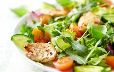 4 receitas de saladas mistas que deveria provar