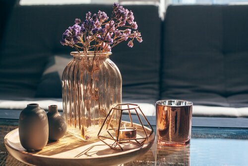 Vaso de vidro com flores