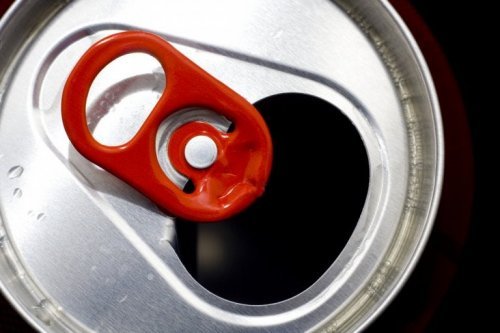 Recicle partes de latas