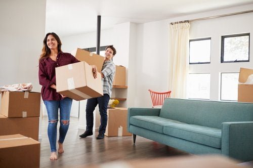 Casais que se mudam: como superar o estresse?