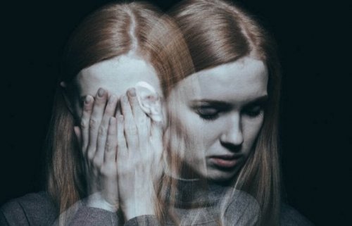 Mulher maltratada sofrendo de depressão