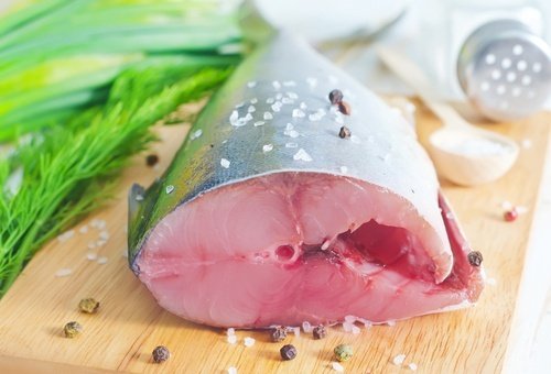 Os peixes azuis têm maior porcentagem de gordura (poli-insaturada).