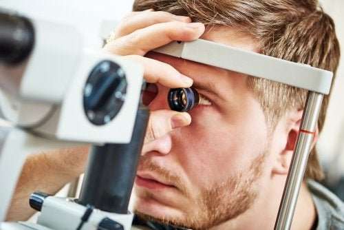 Check-up ocular