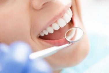 4 soluções caseiras para combater a gengivite