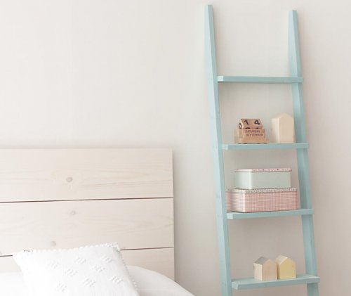 Escada em forma de estante