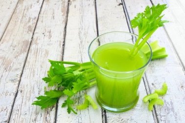 Suco de aipo na dieta: benefícios e contraindicações