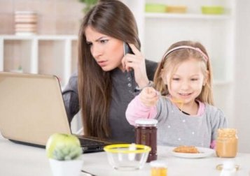 Trabalhar e ser mãe: a arte de ser multitarefa