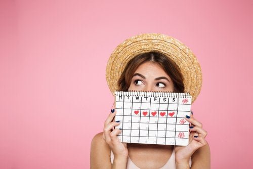 Você tem períodos menstruais irregulares? Pratique estes 7 hábitos