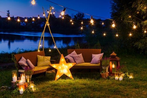 Designs de pátios modernos iluminados
