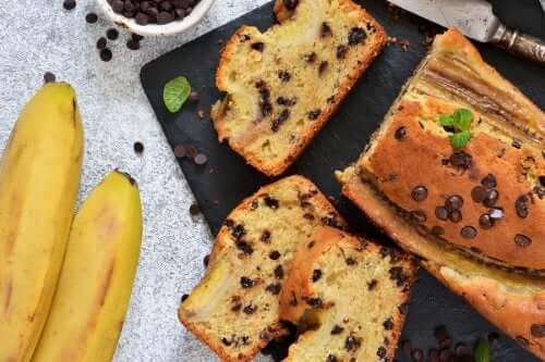 Bolo de banana rico em fibras e com pouco açúcar