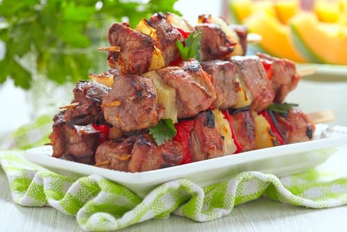 Espetinhos de peito de peru