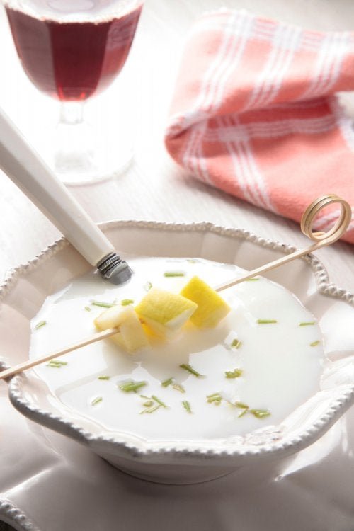 Prepare um delicioso creme de alho branco