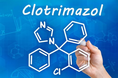 Fórmula química do clotrimazol