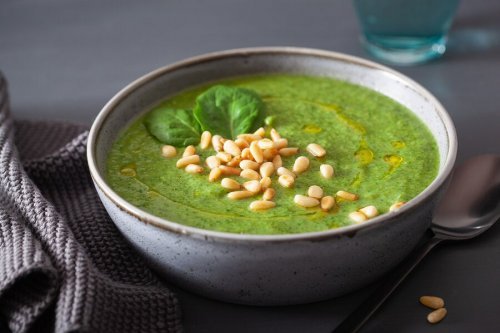 Cremes de verduras com espinafres