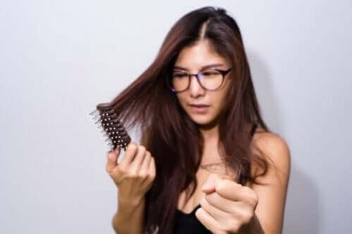 Por que o cabelo não cresce? 5 causas possíveis