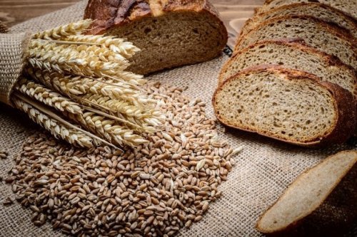 Esse pão caseiro é fácil de preparar e pode ser utilizado em praticamente qualquer refeição.