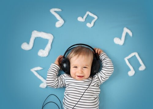 Bebê ouvindo música