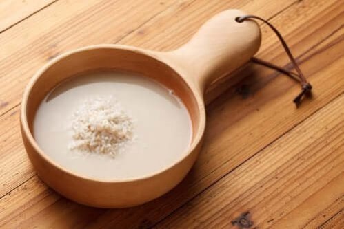 Como preparar água de arroz para gastrite