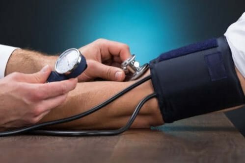 Como controlar a hipertensão com dieta?