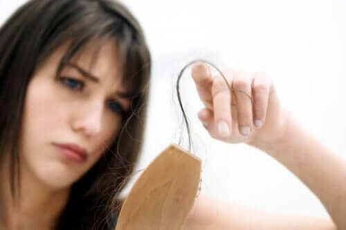 Tratamento capilar para evitar a queda do cabelo