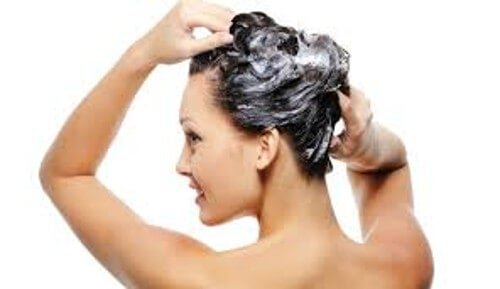 O shampoo que usamos será importante para termos cabelos saudáveis.