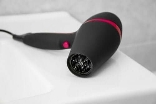 aparelhos eletrônicos que podem estragar no banheiro