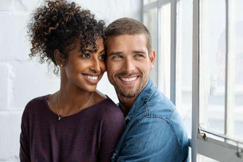 Casal planejando o futuro