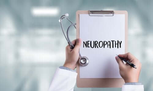 A neuropatia aparece devido ao dano dos altos níveis de glicose nas células nervosas