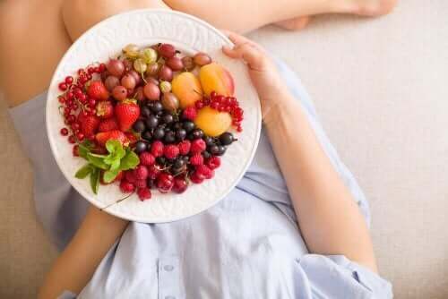 frutas e vegetais contêm grandes quantidades de ácido fólico