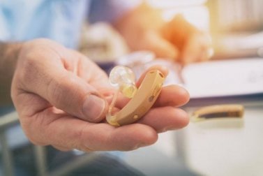 Hipoacusia: sintomas e tratamento