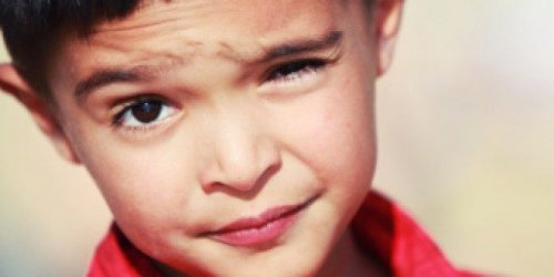 O síndrome de Tourette provoca tiques nervosos