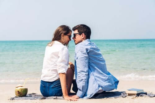 Por que o desejo sexual aumenta no verão?