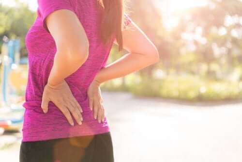 3 exercícios para evitar as dores nas costas