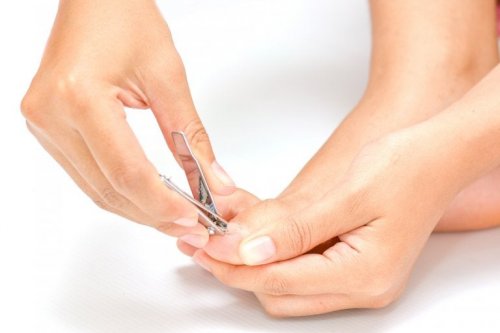 Cuidado ao cortar as unhas dos pés