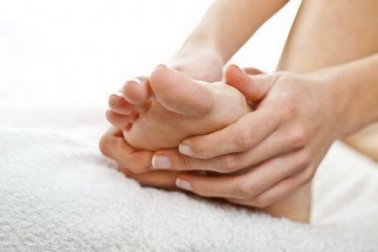 Exercícios para reduzir o inchaço dos pés na gravidez