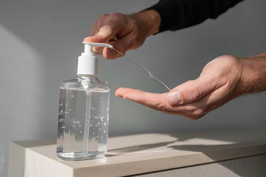 Qual tipo de desinfetante é mais adequado para infecções virais?