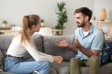 O que são as 'mensagens eu' e como elas podem melhorar a comunicação?