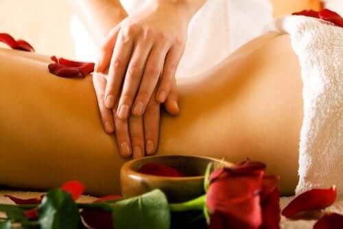 Clima ideal para uma massagem erótica
