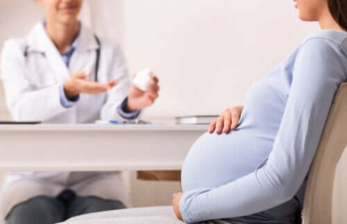 Os perigos do uso de antibióticos durante a gravidez